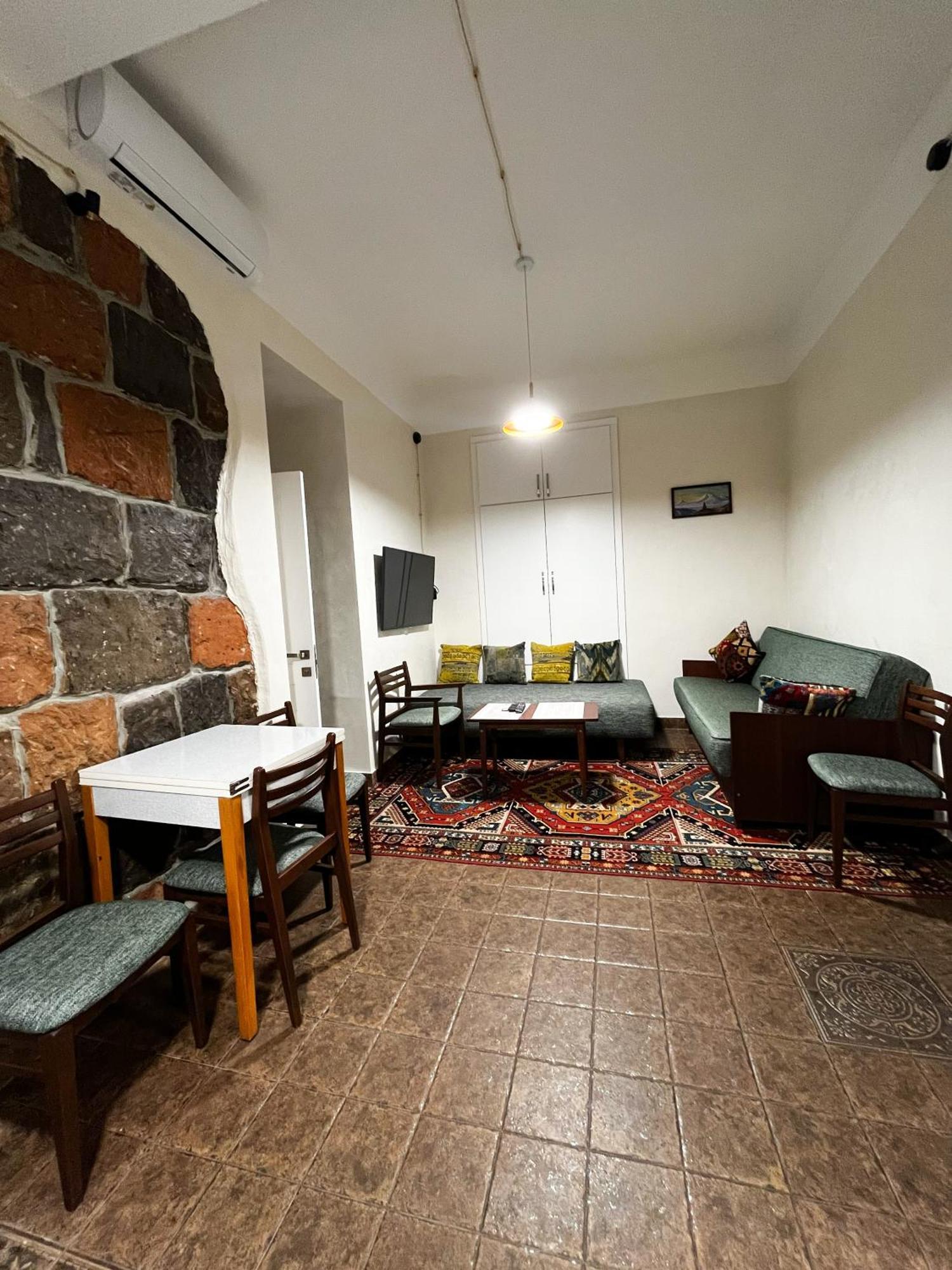 Apartments Pushkin Street Erevan Esterno foto
